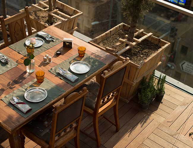 رستوران حس توران