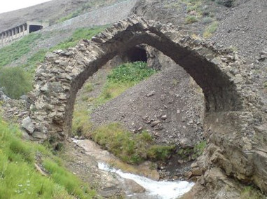 پل سنگی گچسر