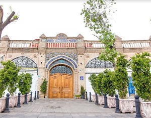 رستوران وکیل التجار