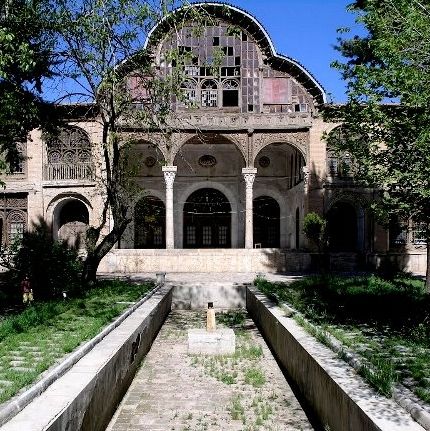 عمارت مشیر دیوان