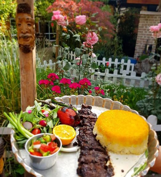 باغچه سرا و کافه رستوران ونهان