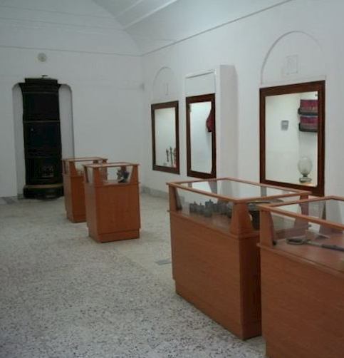 گنجینه جنگ افزار موزه بیرجند