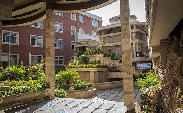  رستوران گریل گاردن