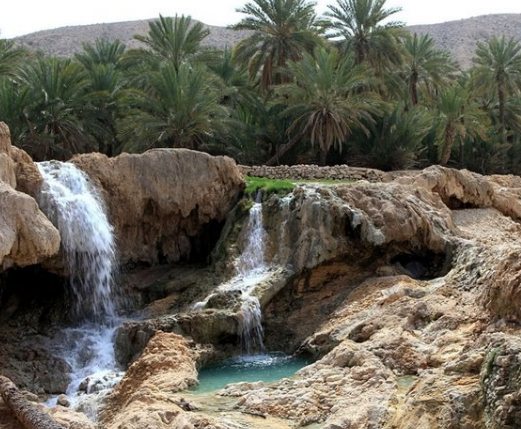 چشمه آبگرم گنو