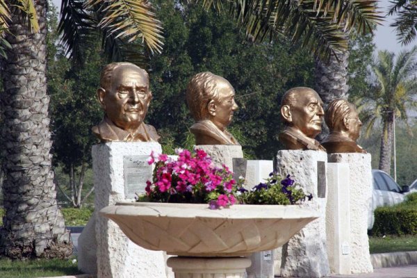 گذر هنرمندان