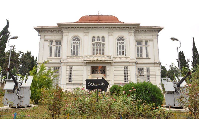 کاخ میانپشته