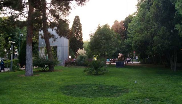 پارک هنرمندان (باغ هنر)