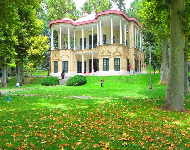 کاخ نیاوران