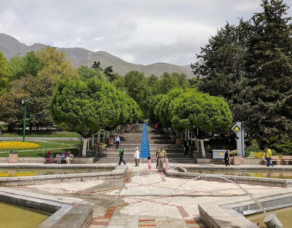 پارک نیاوران