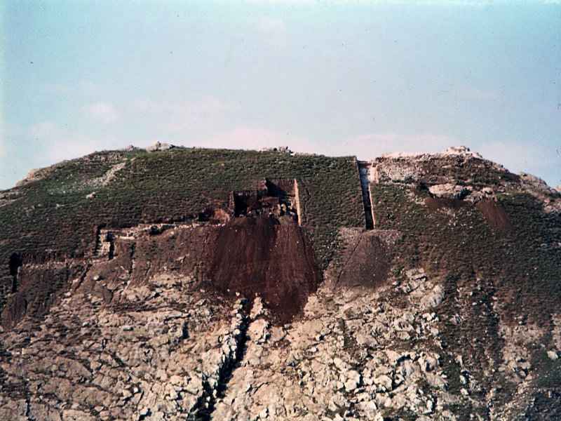 قلعه بسطام