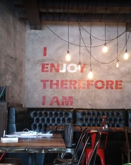 رستوران جو گریل فود 