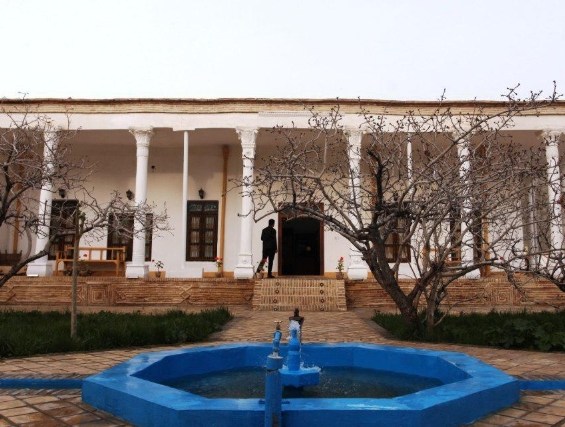 عمارت باغ امیر سمنان