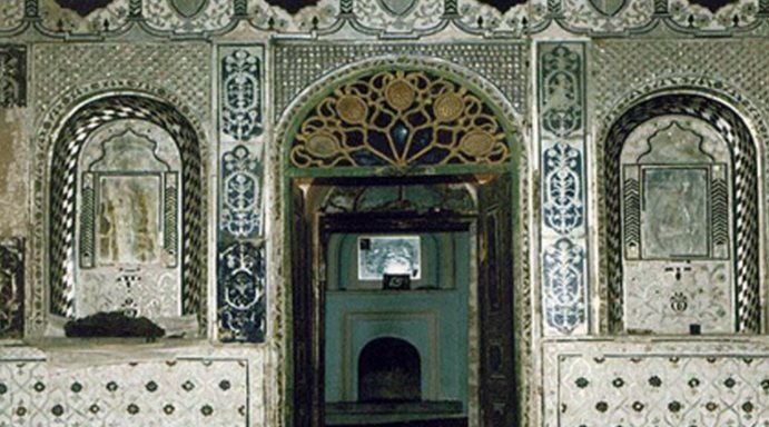 خانه تاریخی معزّی