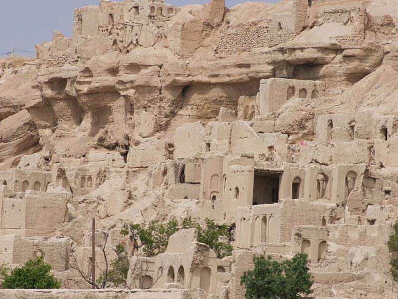 دژ ایزد خواست
