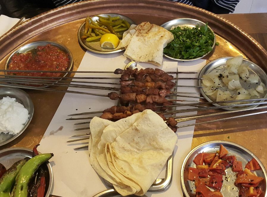 رستوران بیلیچه کباب