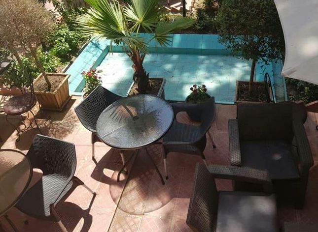 عمارت خانه پدری