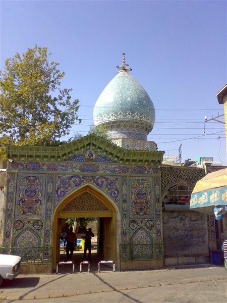آرامگاه سید تاج الدین غریب