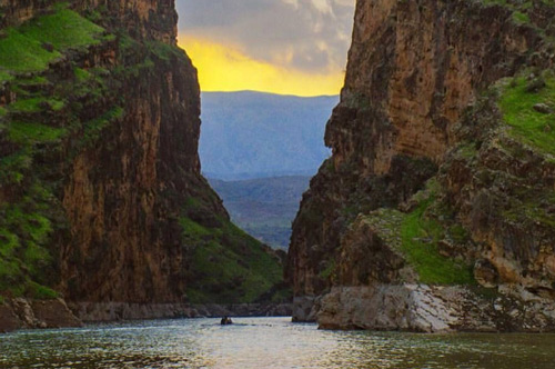 تنگ کافرین