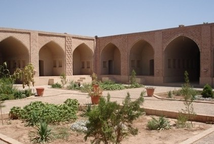 کاروانسرای قدیمی قطب آباد