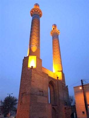 دو مناره دارالضیافه