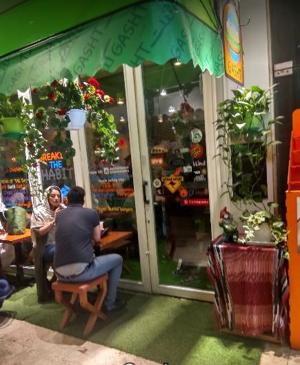 رستوران گشت 