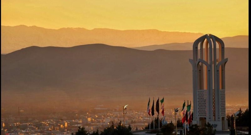بام ملایر