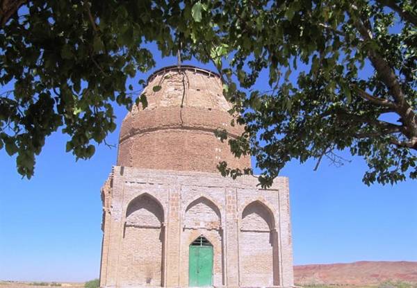 آرامگاه خواجه نجم الدین کبری