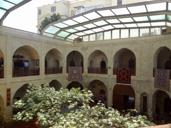 رستوران موگام