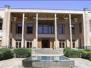 خانه خادم باشی