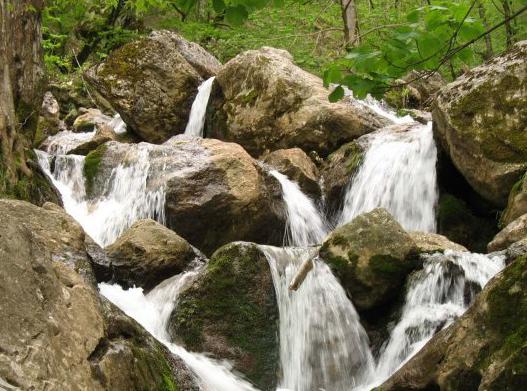 آبشار پشمکی