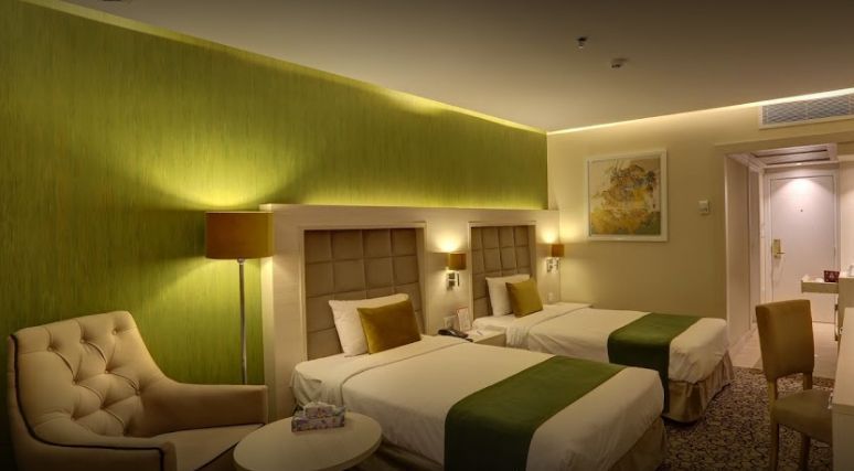 هتل پارسیان انقلاب