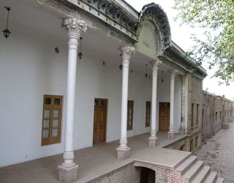 عمارت پهلوی و عمارت قاجاری