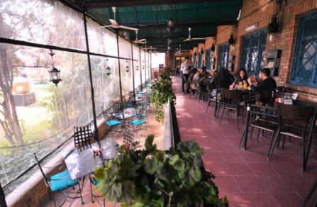 کافه هنرمندان تهران