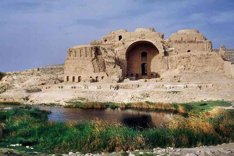 کاخ اردشیر بابکان