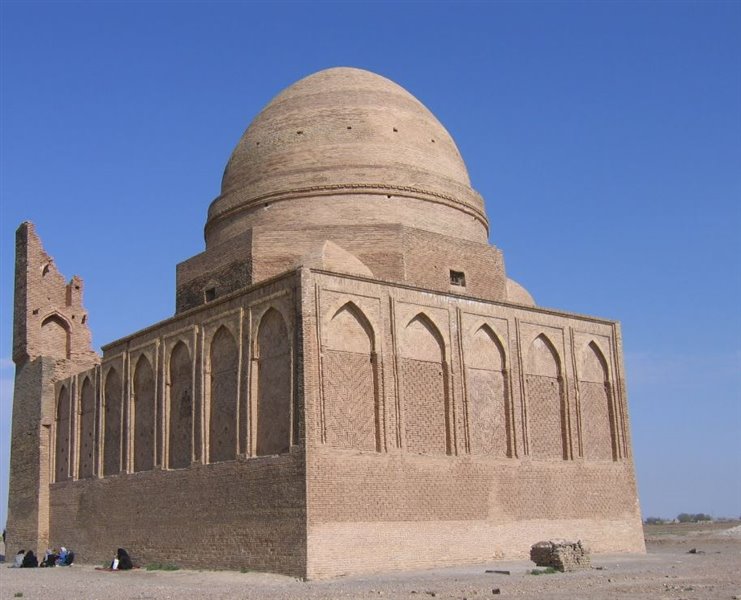 آرامگاه لقمان سرخس