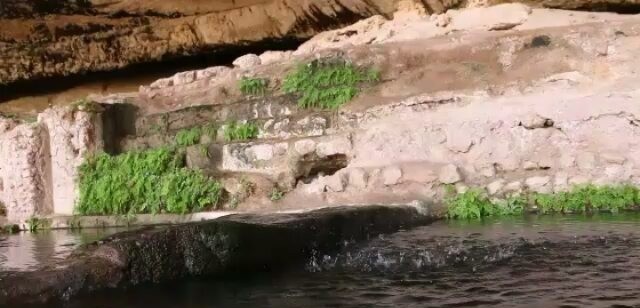 غار بنوو