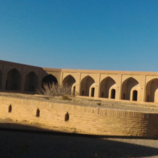 کاروانسرای میان دشت شاهرود